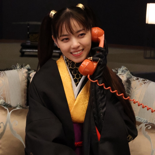 得価，100%新品 シン仮面ライダーカード ハチオーグ 西野七瀬